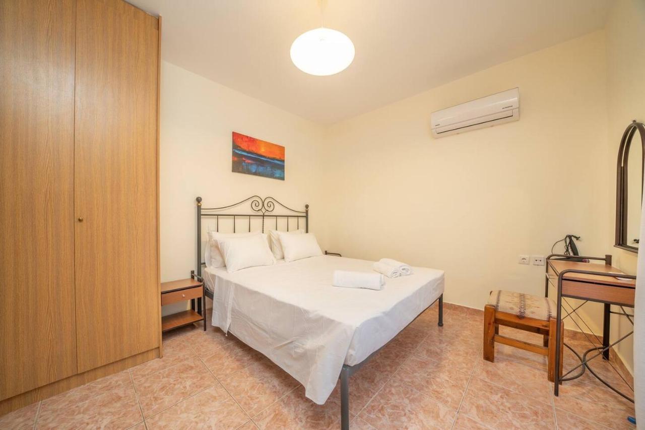 Afroditi Holiday Home - Blue Apartment Svoronata Dış mekan fotoğraf